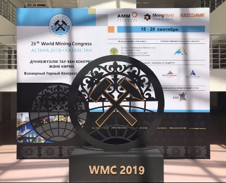 0c67202c7eaa9055727e1d9d5f919990